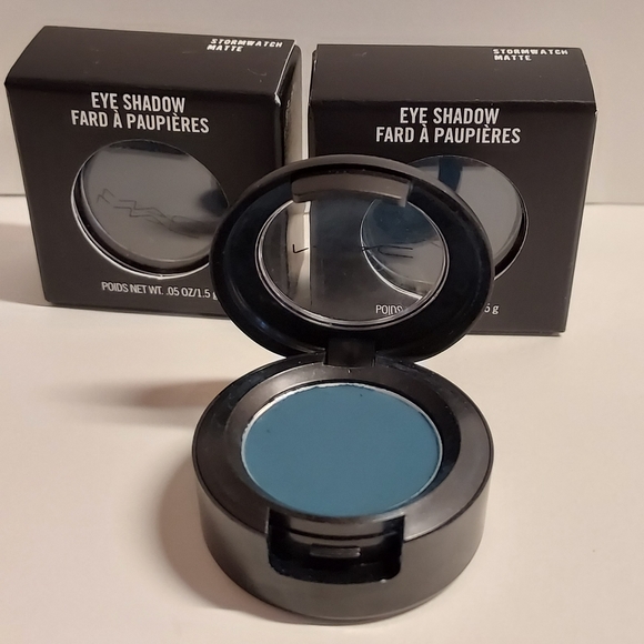 MAC Matte Eye Shadow *STORMWATCH* - Picture 2 of 5